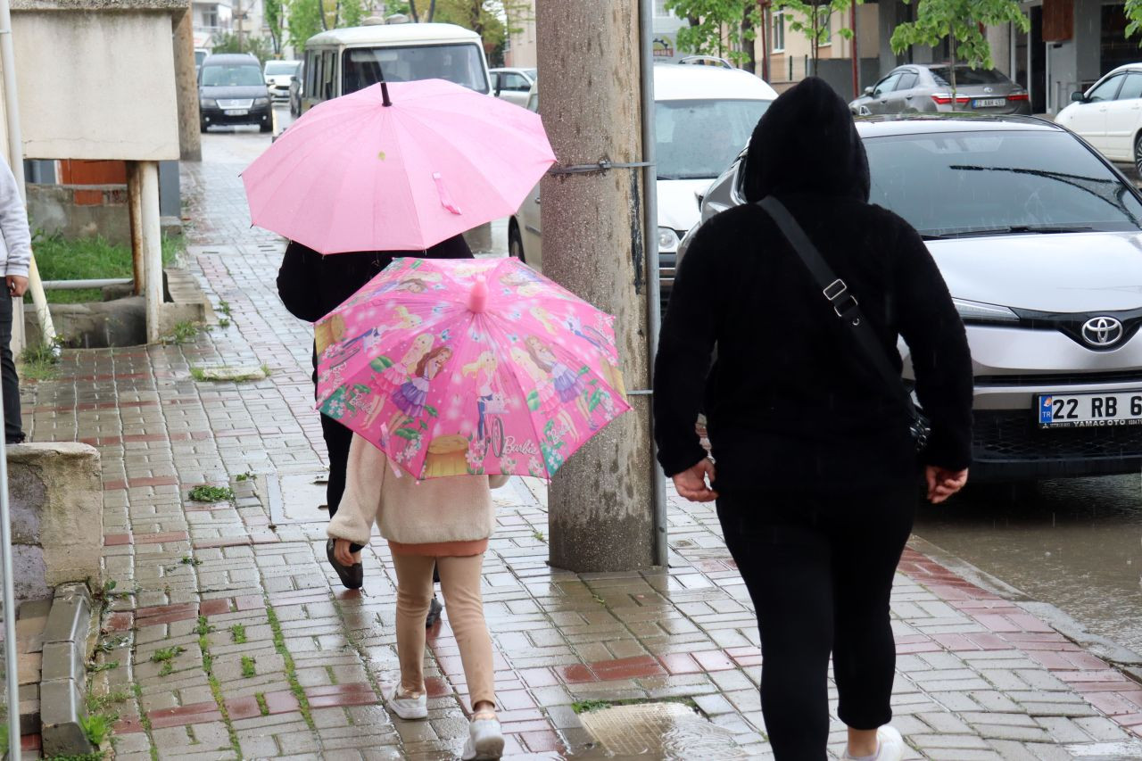 İstanbul'a kar geliyor: Sıcaklıklar 10-12 derece azalacak - Sayfa 4