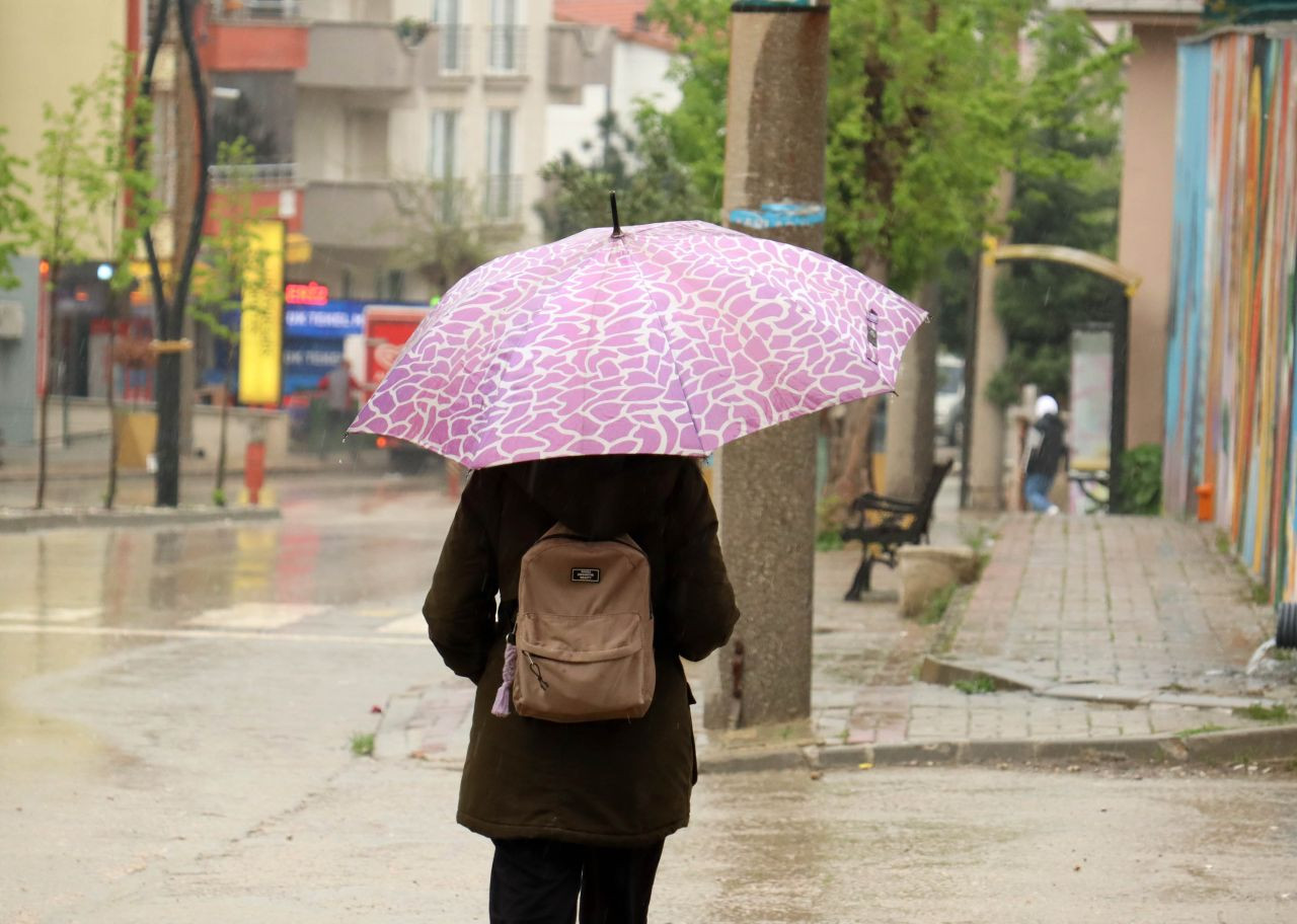 İstanbul'a kar geliyor: Sıcaklıklar 10-12 derece azalacak - Sayfa 3