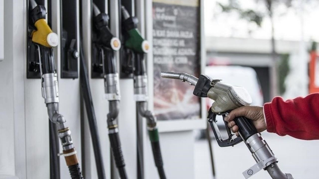 Motorine zam geliyor: Akaryakıtta tabela bu gece değişecek - Sayfa 3