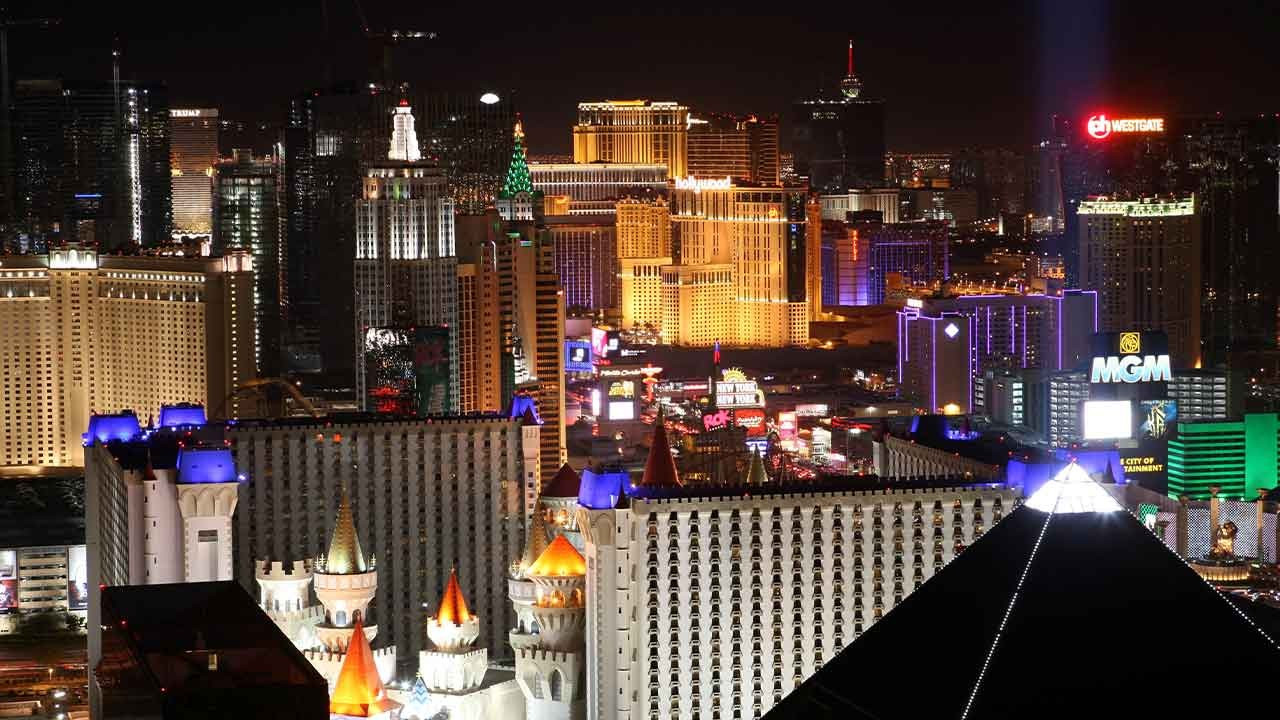 Las Vegas'ta grevdeki kumarhane çalışanlarından eylem: 57 gözaltı