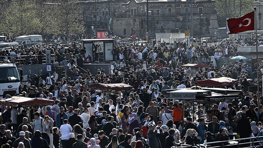 Araştırma: Cumhur İttifakı seçmeni, 'güçlü lider çıkarsa oy veririm' diyor - Sayfa 1