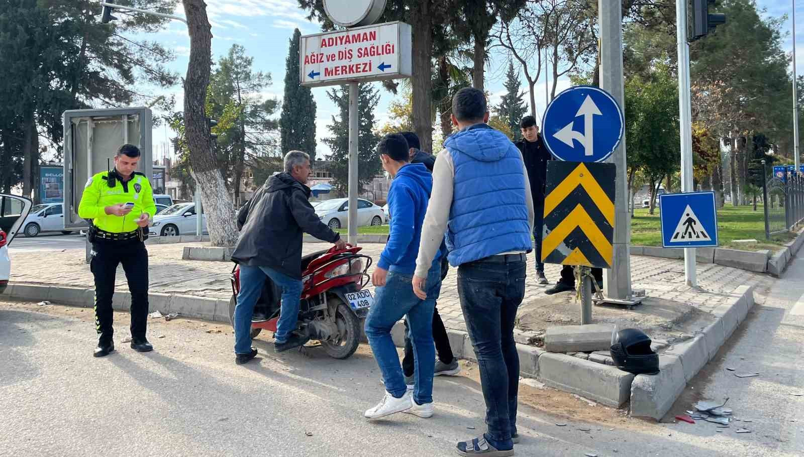 Adıyaman'da otomobil ile motosiklet çarpıştı: 1 yaralı