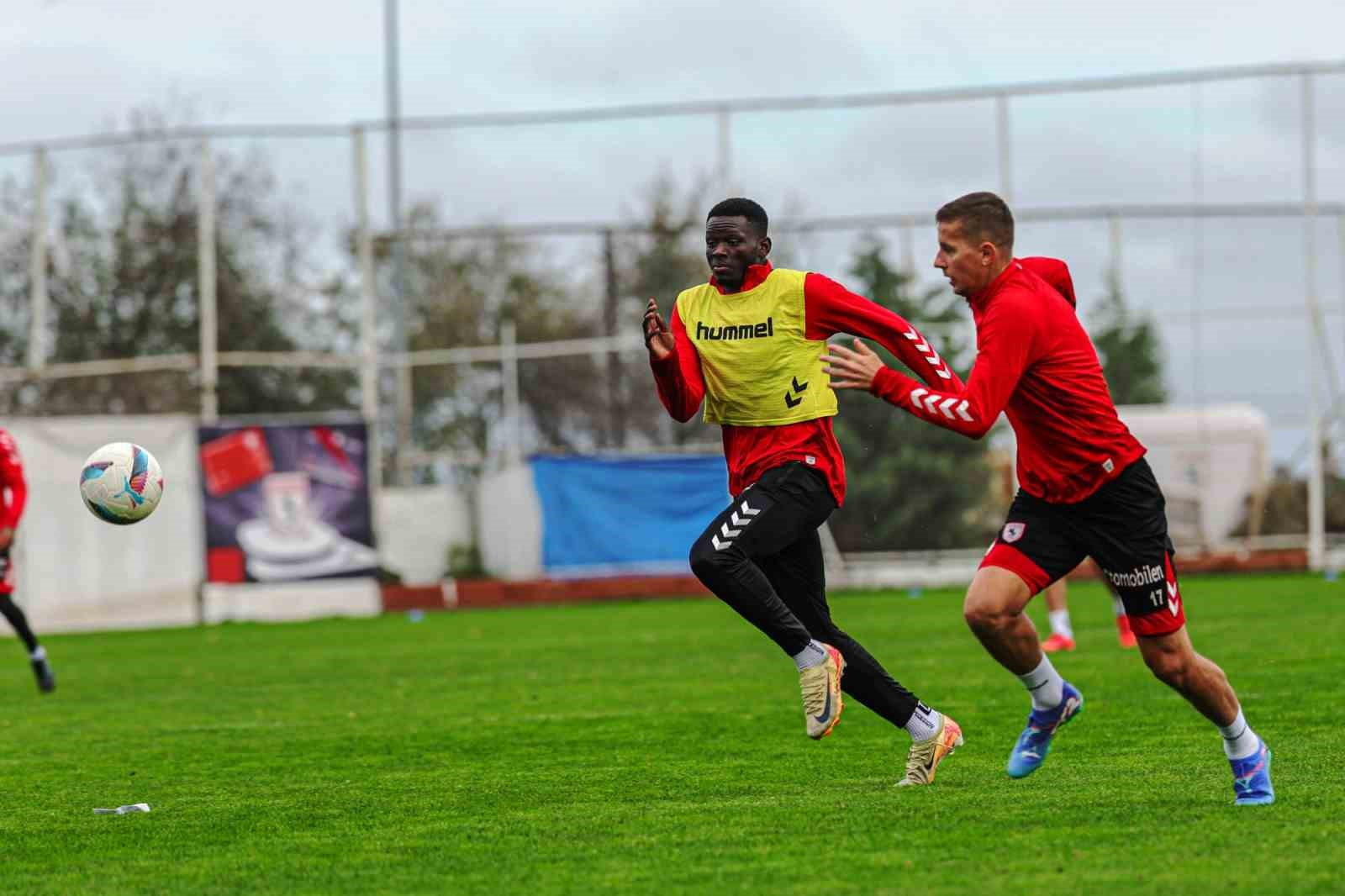 Samsunspor yarın Alanyaspor ile karşılaşacak