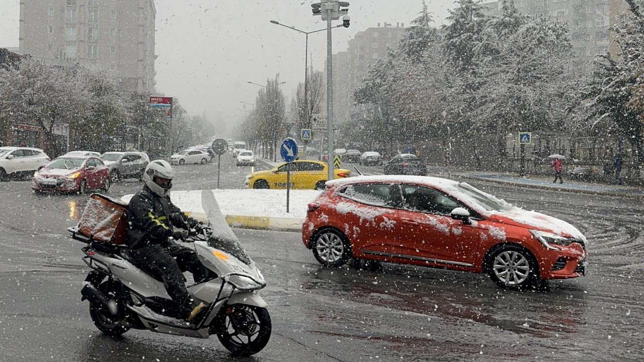 İstanbul'da kar yağışından manzaralar