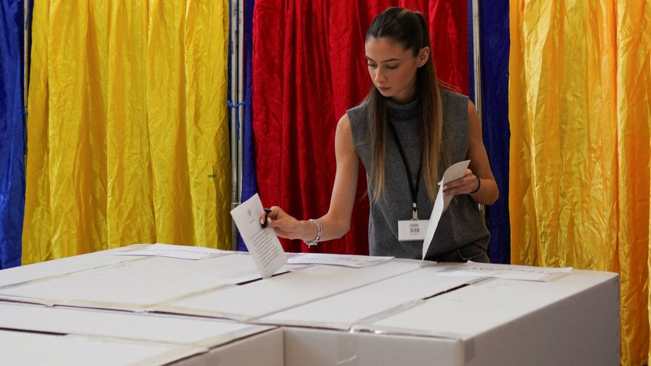 Romanya, cumhurbaşkanlığı seçimi için sandık başında