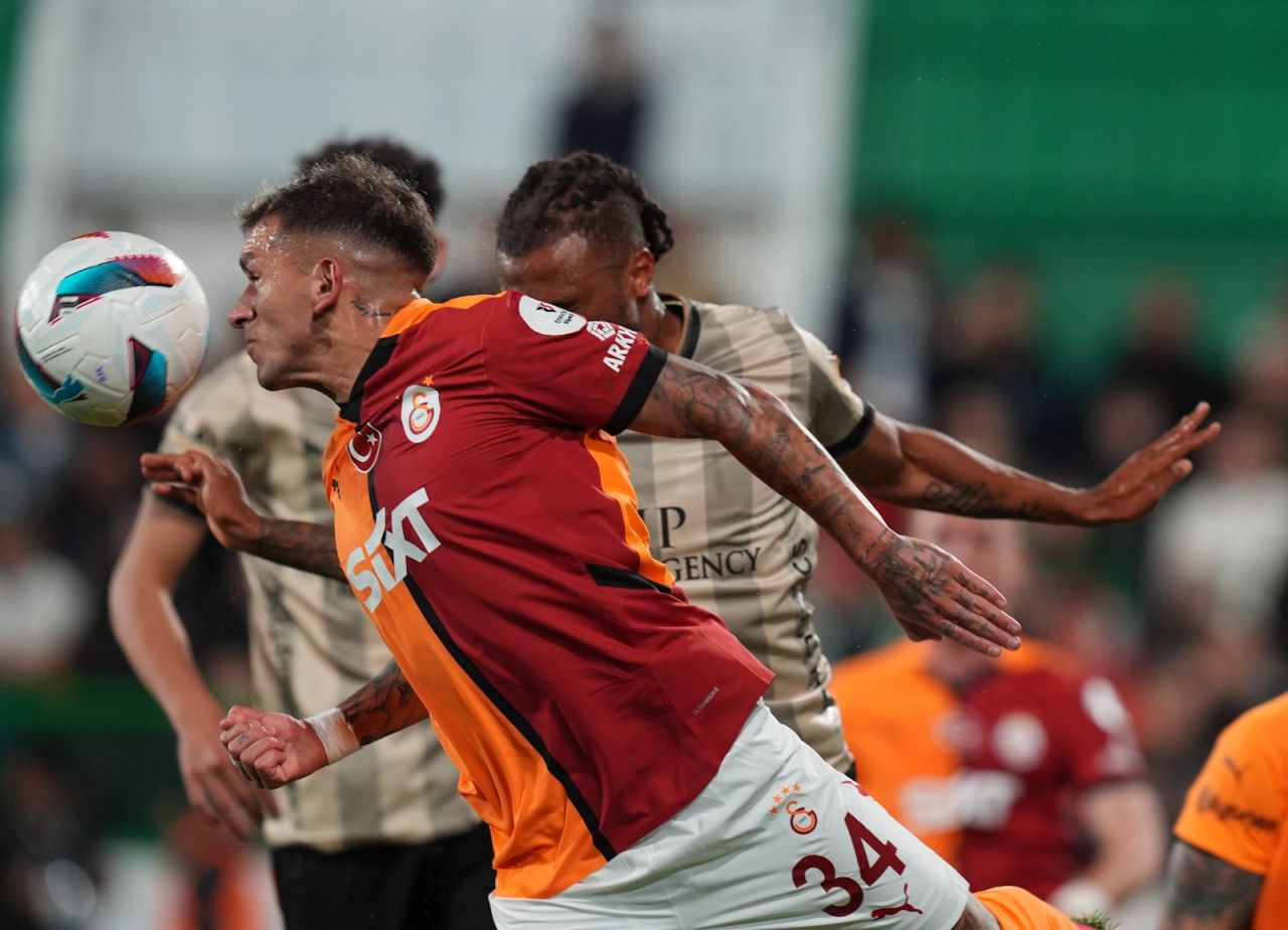 Trio ekibi Galatasaray maçındaki kırmızı kartı yorumladı: 'En ufak şüphe yok' - Sayfa 2