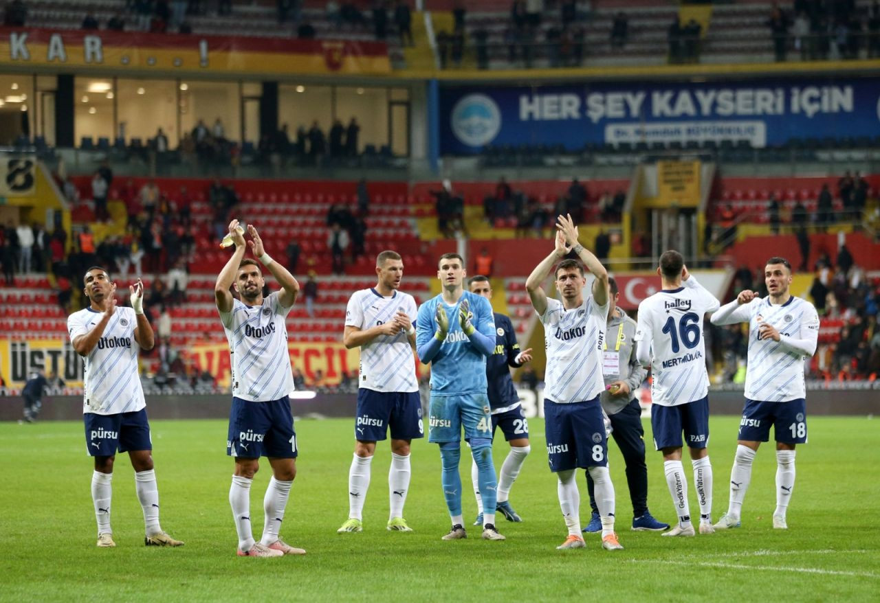 Eski hakemlerden net yorum: Fenerbahçe'nin kazandığı penaltı doğru mu? - Sayfa 1