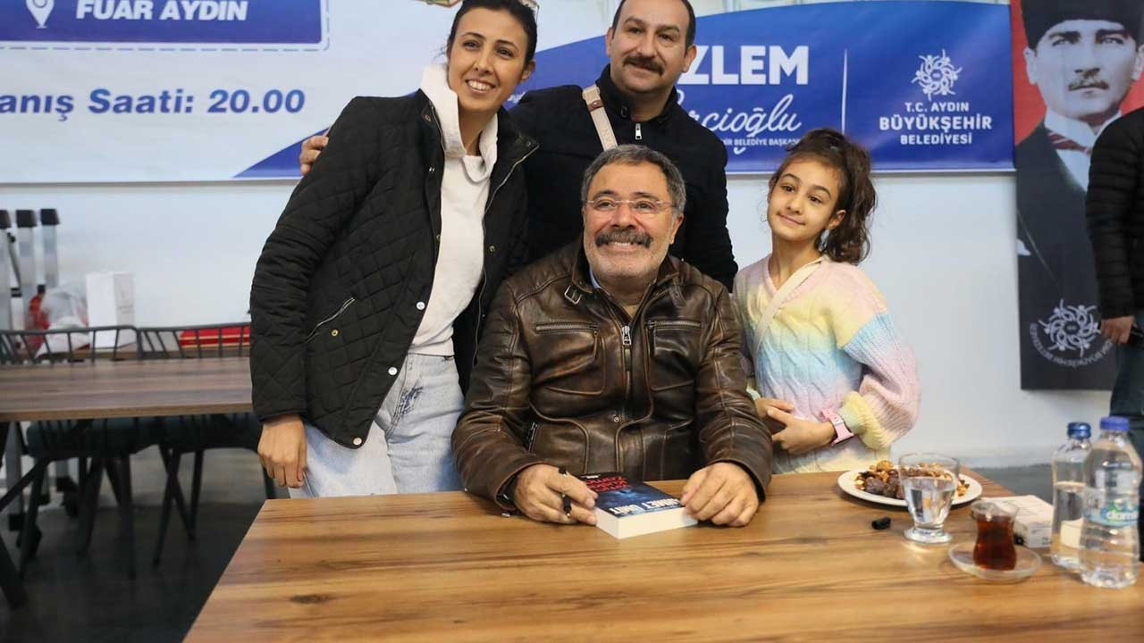 Ahmet Ümit, Aydın Kitap Fuarı’nda okurlarıyla buluştu