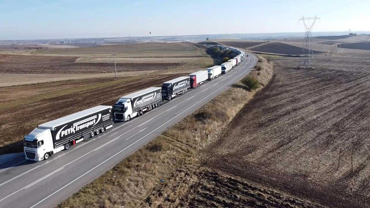 Gümrük kapılarındaki tır kuyrukları Meclis gündeminde