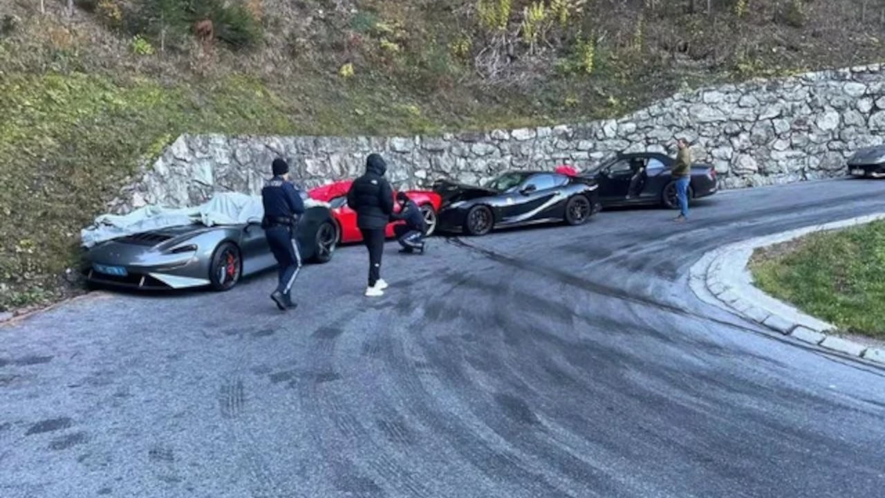 'Dünyanın en pahalı kazası': 2 Ferrari, 1 McLaren, 1 Bentley çarpıştı