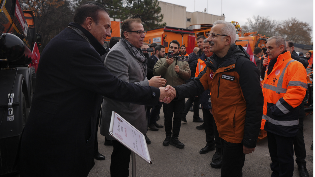 Bakan Uraloğlu: 'Karayolları kışa hazır'