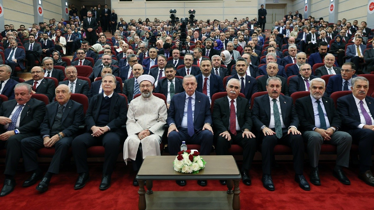 Diyanet, din şûrası için 2 milyon TL harcadı