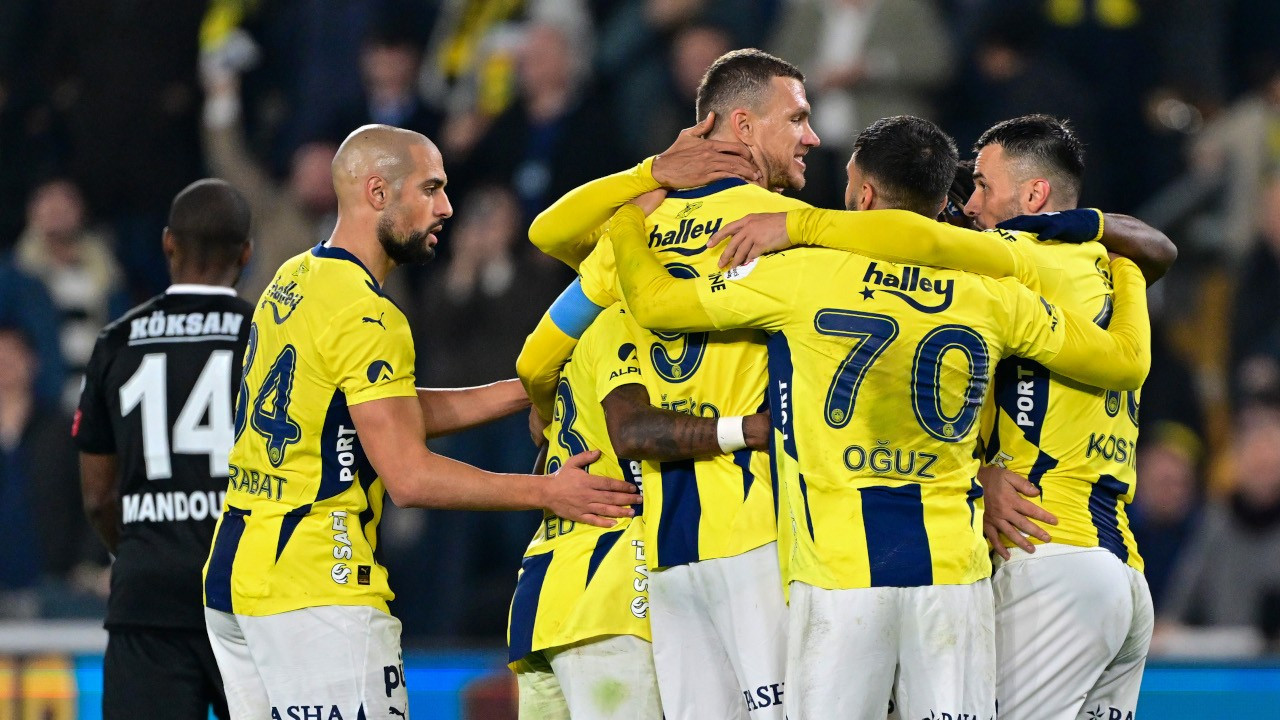 Günün spor manşetleri: 'Fener koptu geliyor'