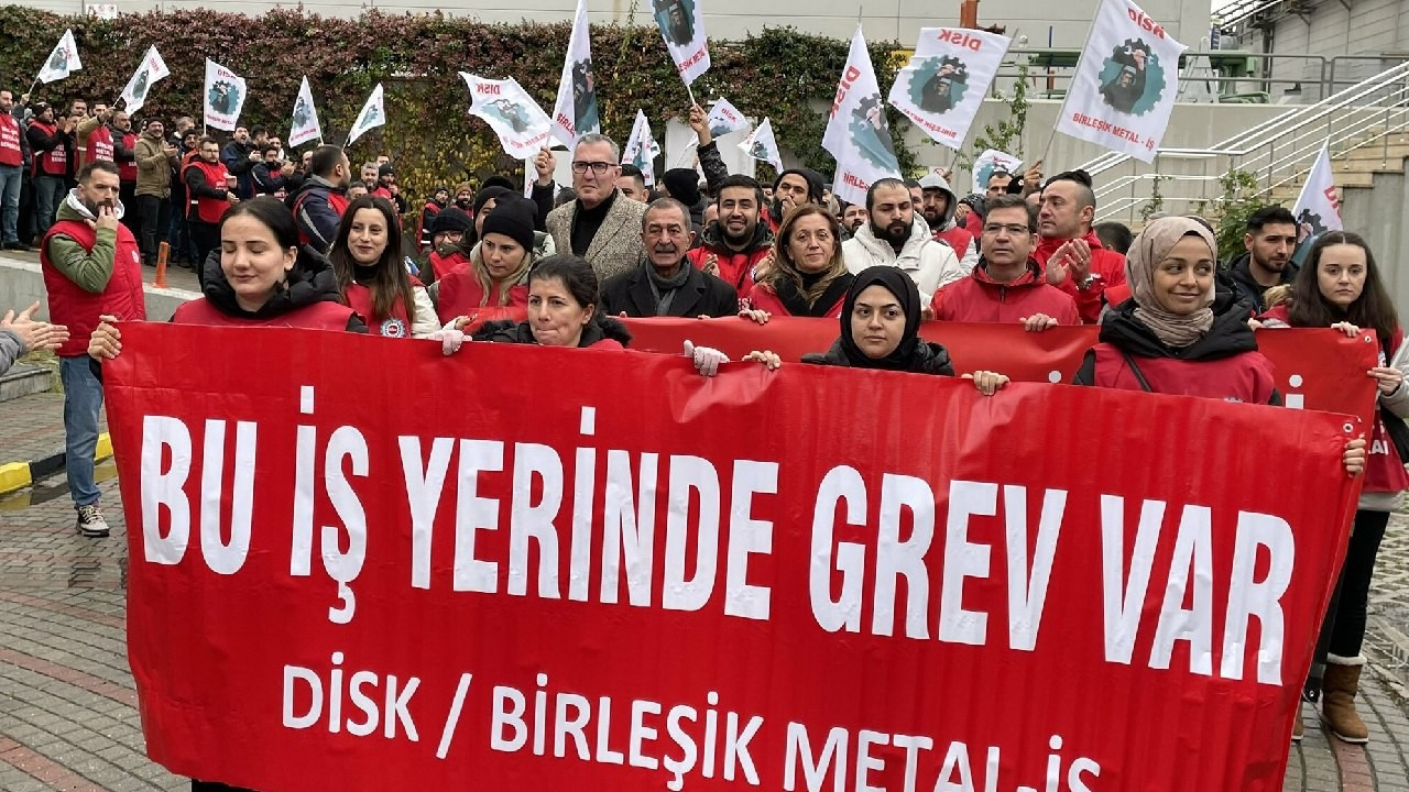 Metal işçileri Hitachi'de grev başlattı