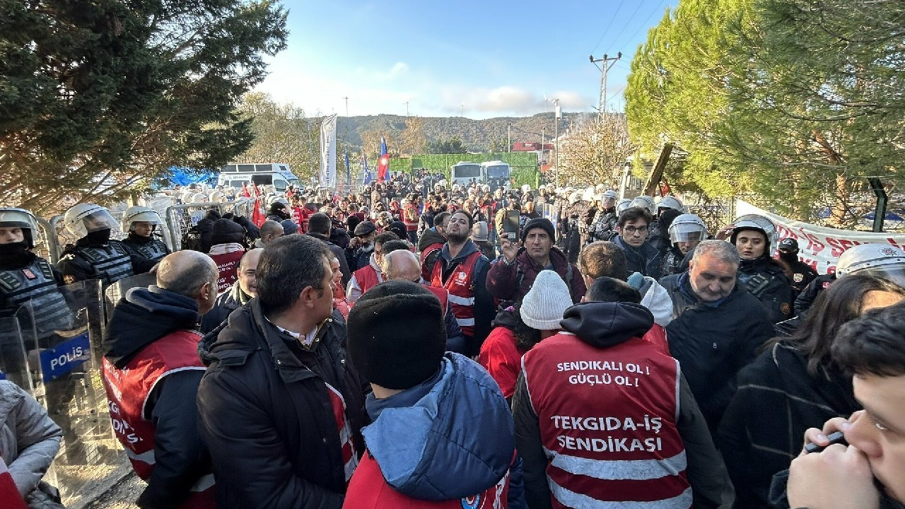 Polonez işçilerinin yürüyüşüne çevik kuvvet engeli: 5 kişi gözaltında