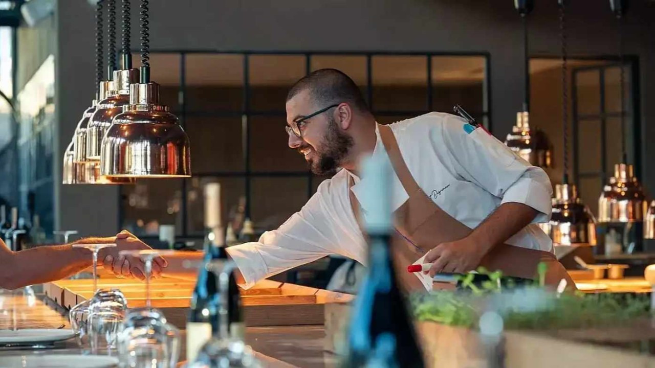 Michelin Rehberi 2025 seçkisi açıklandı: MasterChef Serhat'tan bir ilk