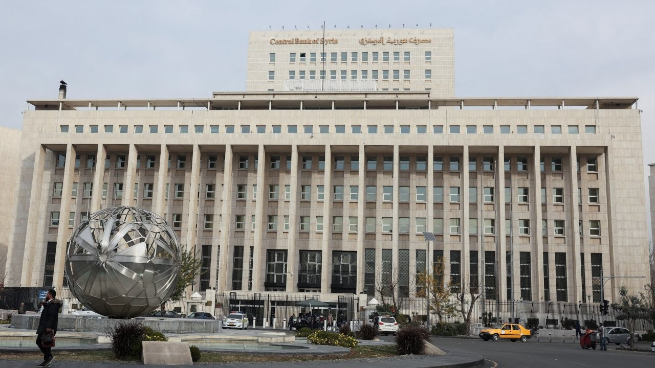 Şam'da sokağa çıkma yasağı sona erdi: 'İşlerinize geri dönün'