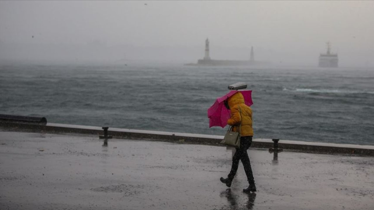 Meteoroloji'den sarı kodlu kuvvetli yağış uyarısı: Sıcaklıklar düşüyor