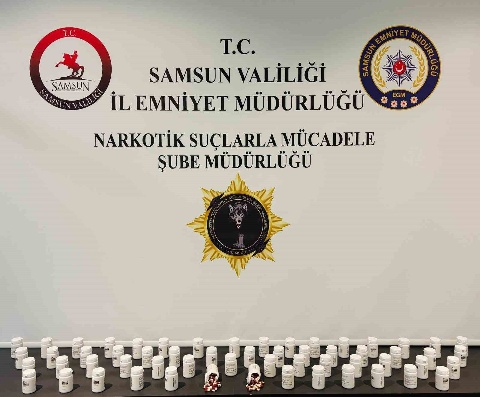 Samsun'da 5 bin 586 adet sentetik ecza yakalandı