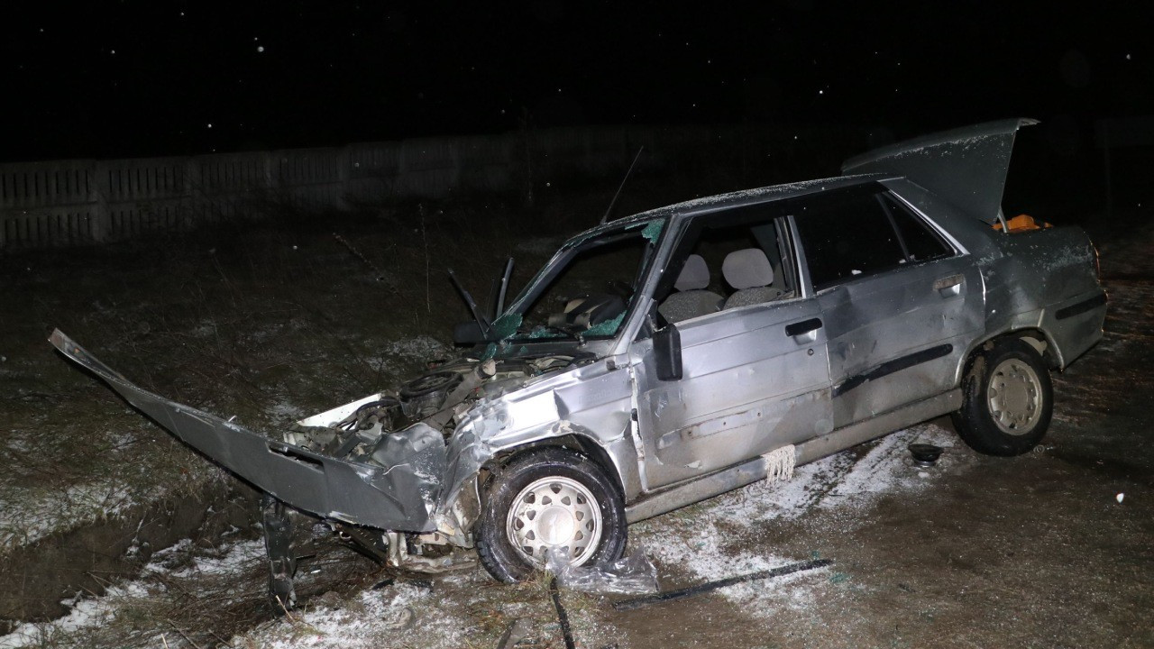 Samsun'da iki otomobil kafa kafaya çarpıştı: 4 kişi yaralandı