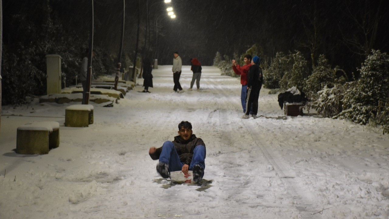 Ordu ve Gümüşhane beyaza büründü