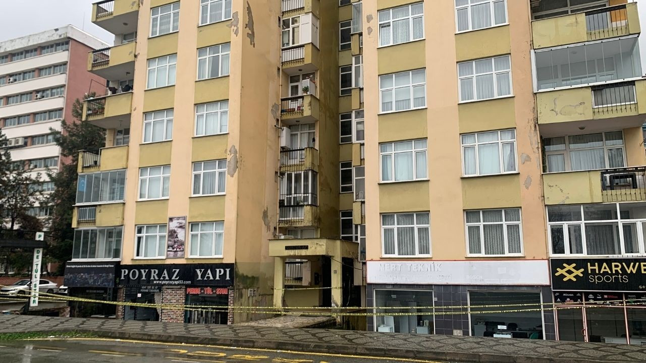 Rize'de fırtınada tahliye edilen 8 katli bina mühürlendi