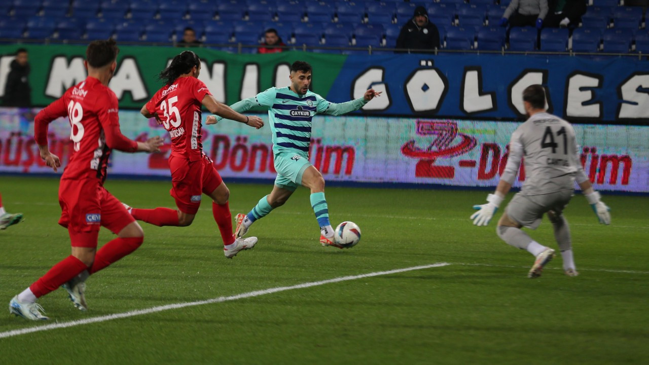 Çaykur Rizespor'dan gol yağmuru