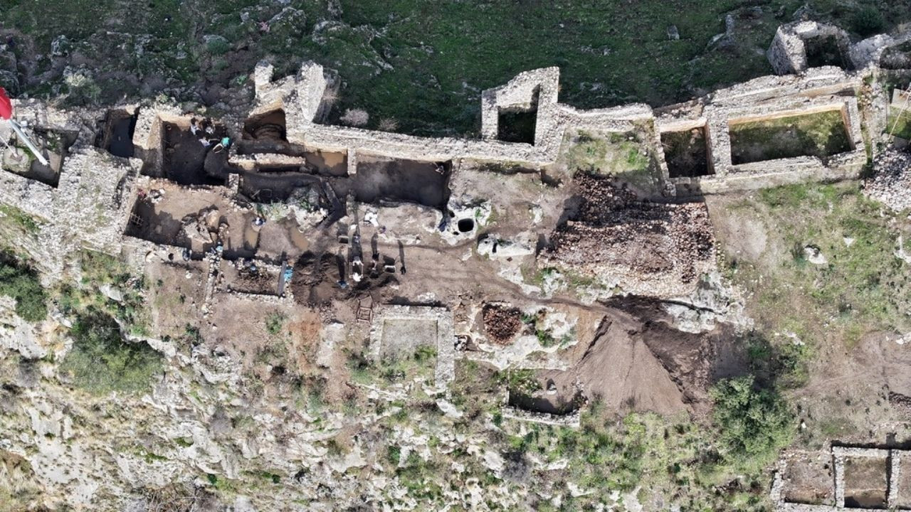 Fethiye Kalesi'nden çıkan buluntular 2 bin 600 yıl öncesine ışık tutuyor - Sayfa 1