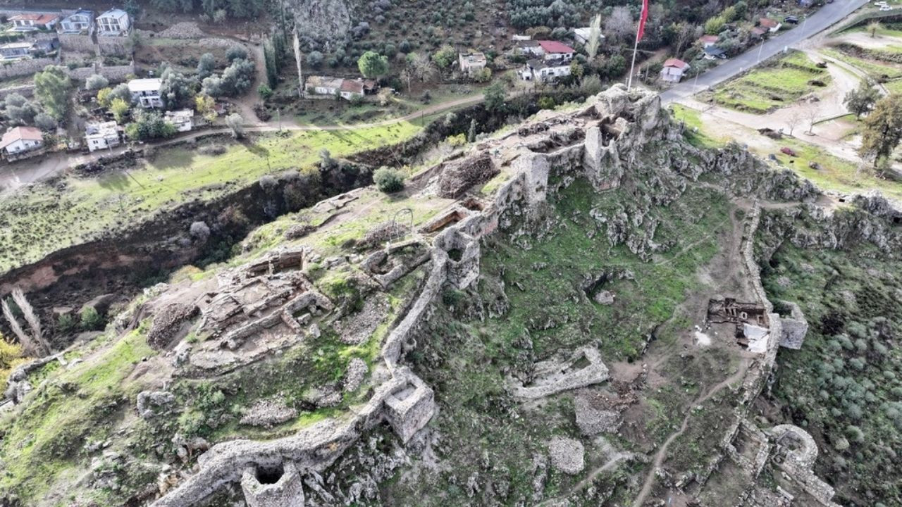 Fethiye Kalesi'nden çıkan buluntular 2 bin 600 yıl öncesine ışık tutuyor - Sayfa 2