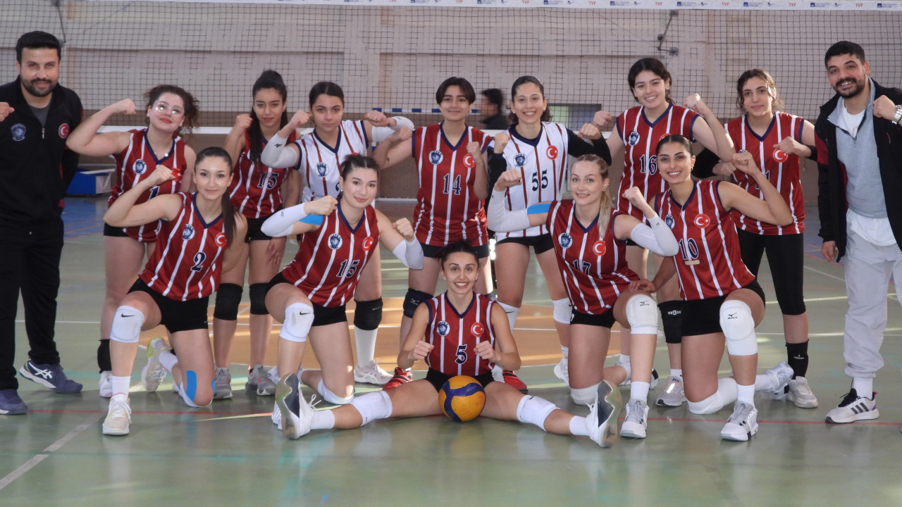 Hatay Kadın Voleybol Takımı'ndan 11 maçta 10 galibiyet