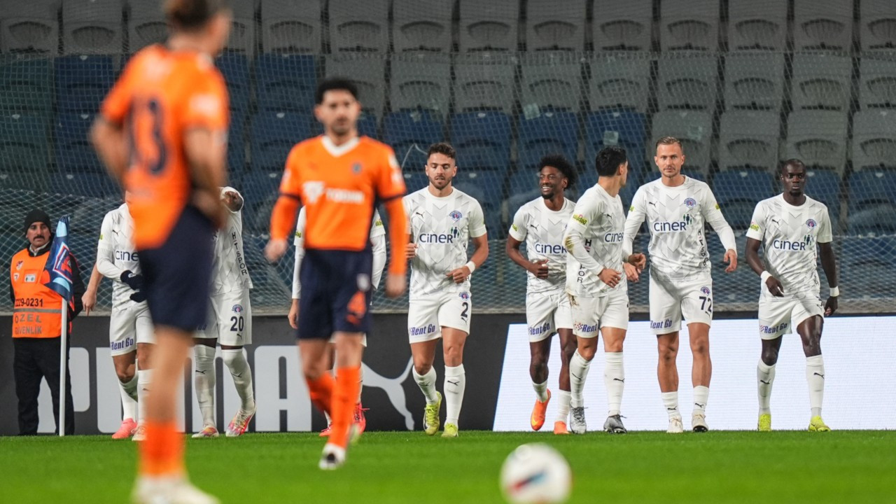 Başakşehir'de 2 penaltı, 1'er puan