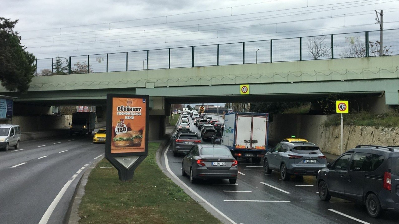 Bakırköy'de kazalara sebebiyet veren alt geçitte çalışma başlatıldı