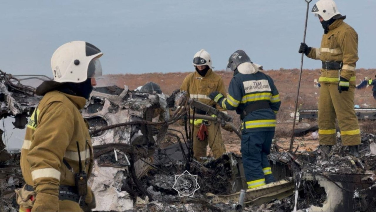 Azerbaycan: Kazakistan'da düşen uçak, Rus füzesi tarafından vuruldu