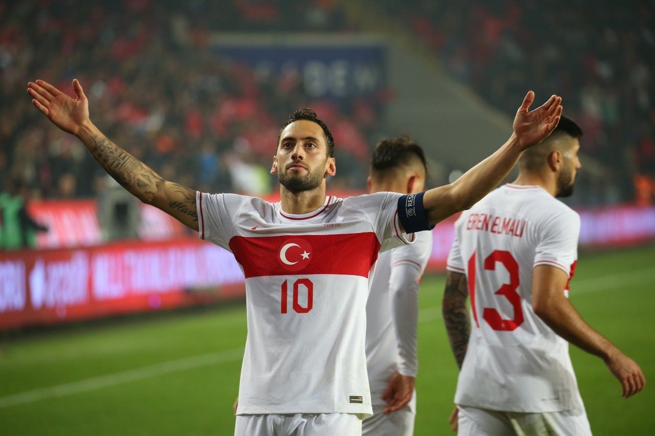 Hakan Çalhanoğlu'dan transfer itirafı: Teklif aldığı takımı açıkladı - Sayfa 3