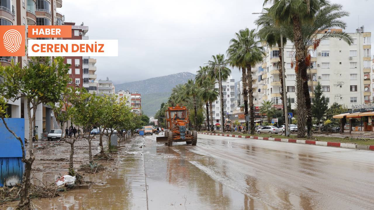 Antalya'da facia yolda: Ovalarda, sığ suda binalar yükseliyor