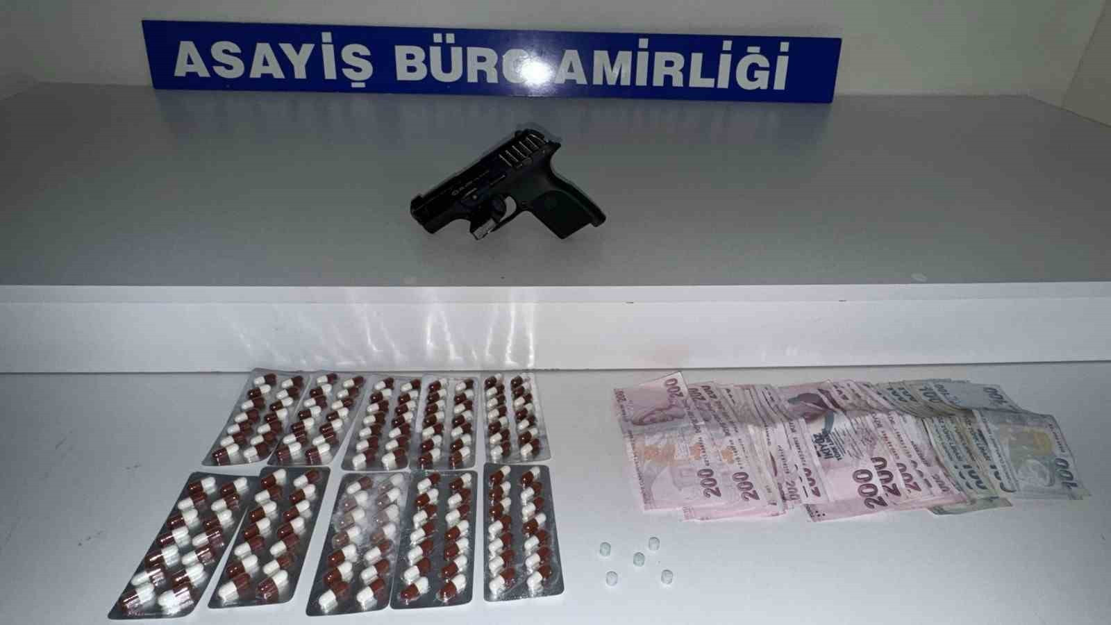 Avcılar'da 'Yan baktın' kavgası: 2 kişi yaralandı