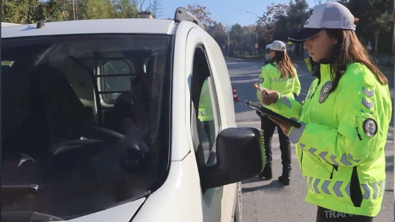 Trafik kurallarına uymayan 444 binden fazla kişiye işlem yapıldı