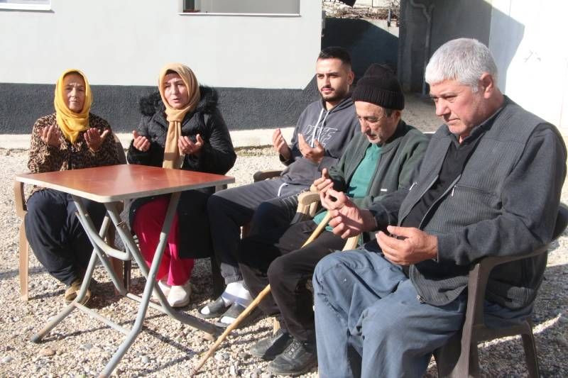 Adana'daki akrabalarından Ferdi Tayfur'a veda: 'Çok güçlükler yaşadı' - Sayfa 3