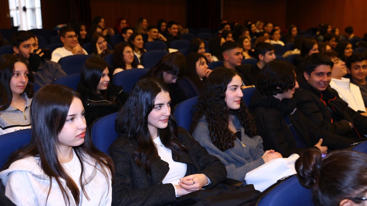 Akademi Çankaya'da öğrencilere yönelik seminerler sürüyor