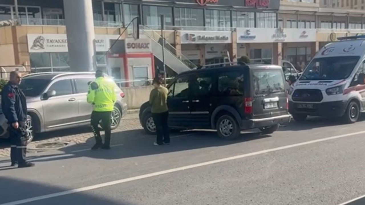 Avcılar’da 'ters yön' tartışması: Kadın sürücüyü bıçakladı