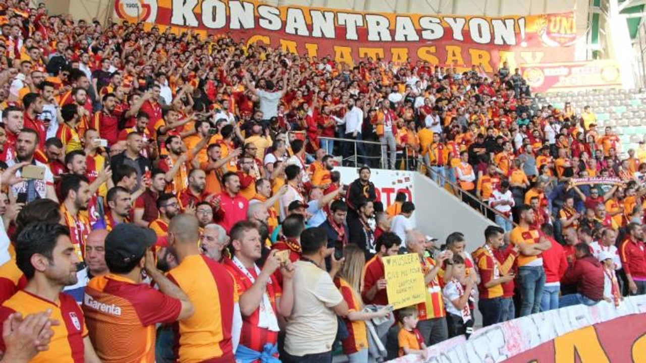 Galatasaray'dan TFF'ye istifa çağrısı: 'Taraftarımızı susturamazsınız'