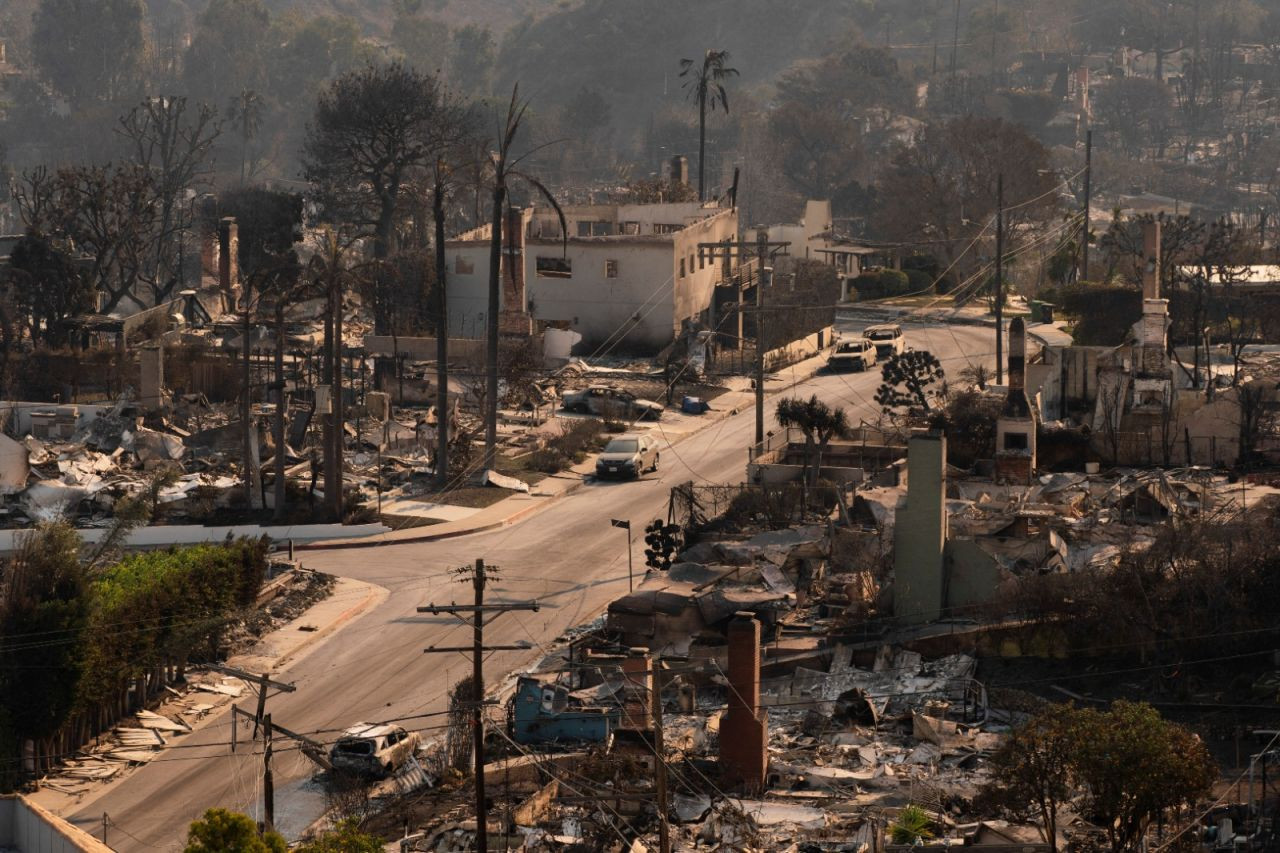 Los Angeles'taki yangınlarda can kaybı 11'e yükseldi - Sayfa 3