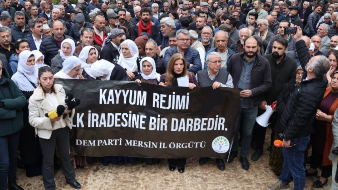 Akdeniz Belediyesi'ne kayyım protestosu: Belediyeye yürüyüş yapılacak