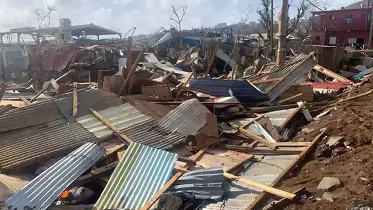 Dikeledi Kasırgası, Madagaskar ve Mayotte'u vurdu: 3 ölü