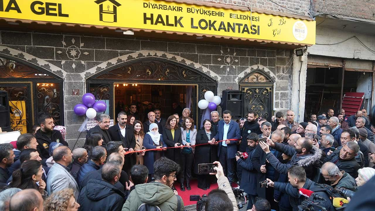 Diyarbakır’da Halk Lokantası’nın 3’üncü şubesi Sur’da açıldı