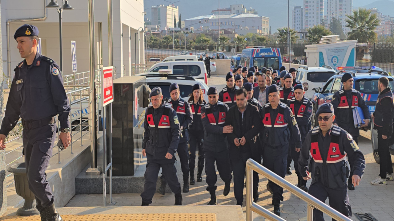 Adana'da düğünde vurulan çocuk: 11 şüpheli adliyede