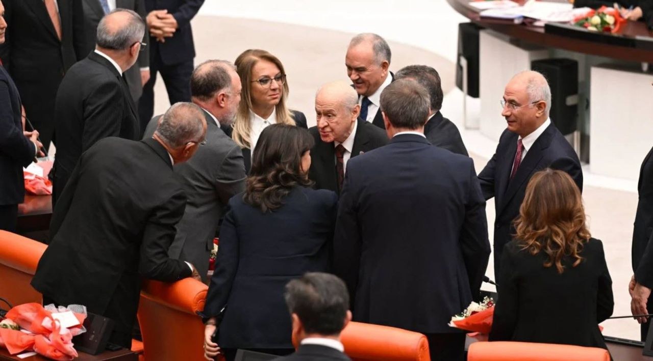 Araştırma: Bahçeli'nin Öcalan çağrısına MHP seçmeninden destek yok - Sayfa 1