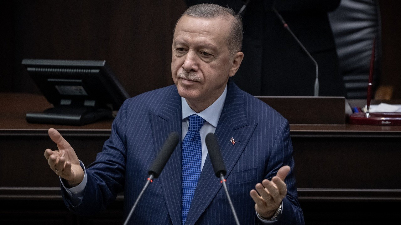 Erdoğan: Silahı aradan çıkaralım, birbirimize sıkıca sarılalım