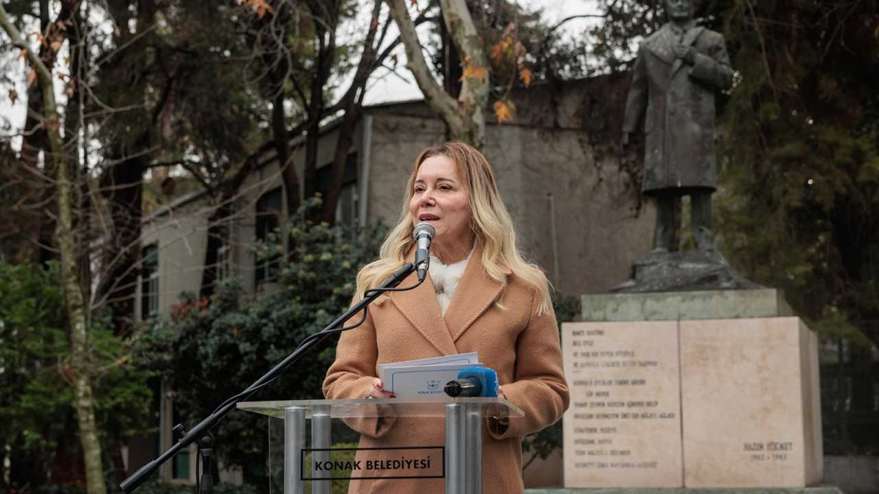 'Nazım Hikmet, hala bu topraklarda yaşamaya devam ediyor'