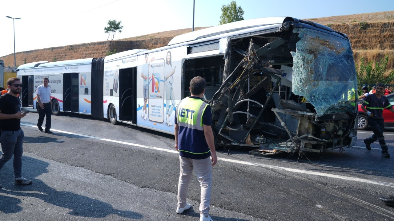 Küçükçekmece'deki metrobüs kazası davasında ara karar: 4 sanık tahliye edildi